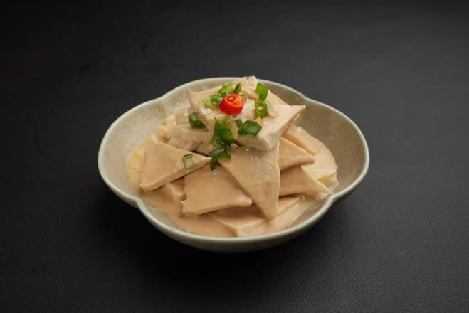 Thousand Layer Tofu with Sesame Sauce / 麻酱千叶豆腐